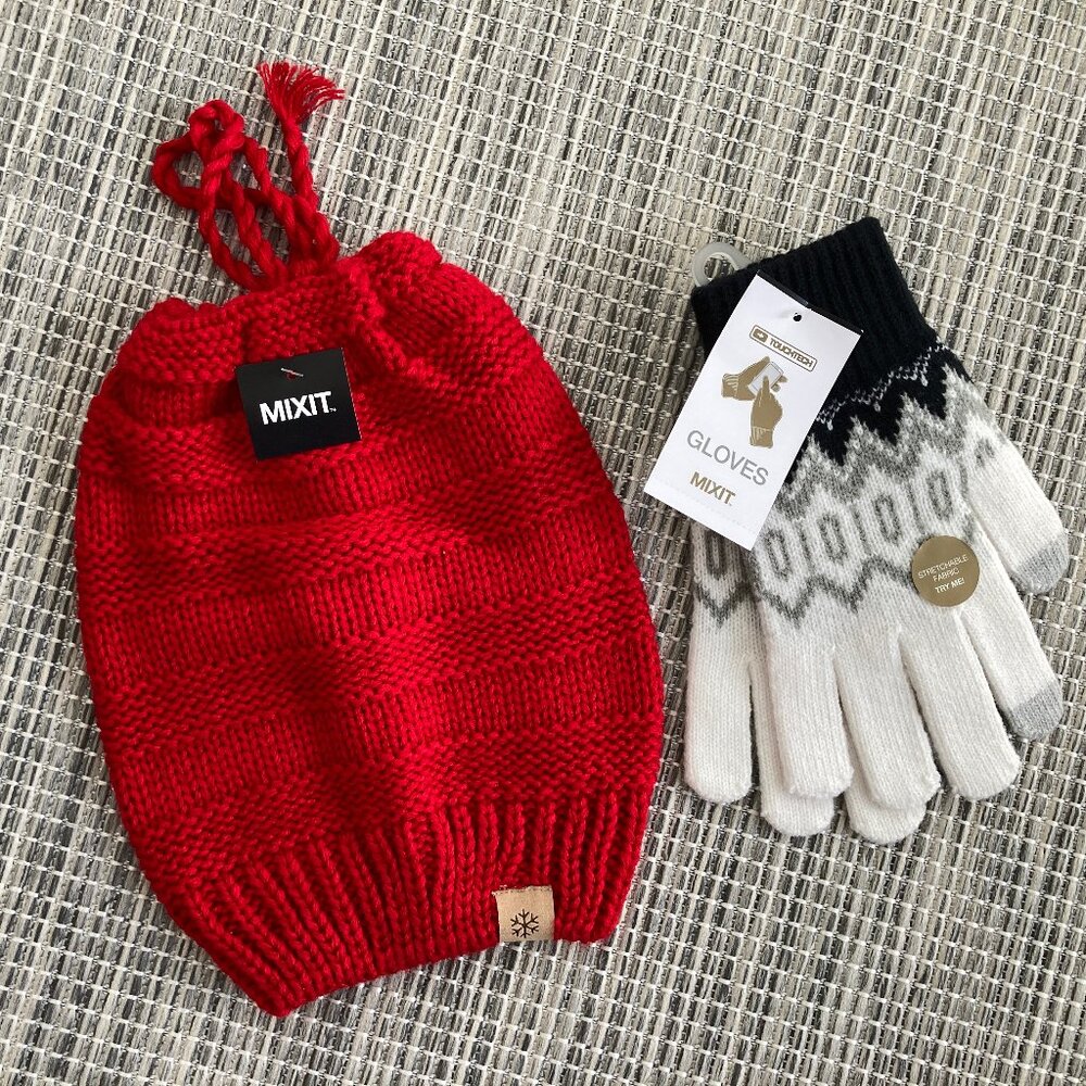 Mix It Red Knit Beanie Hat & Black White Texting Winter Gloves New with tags